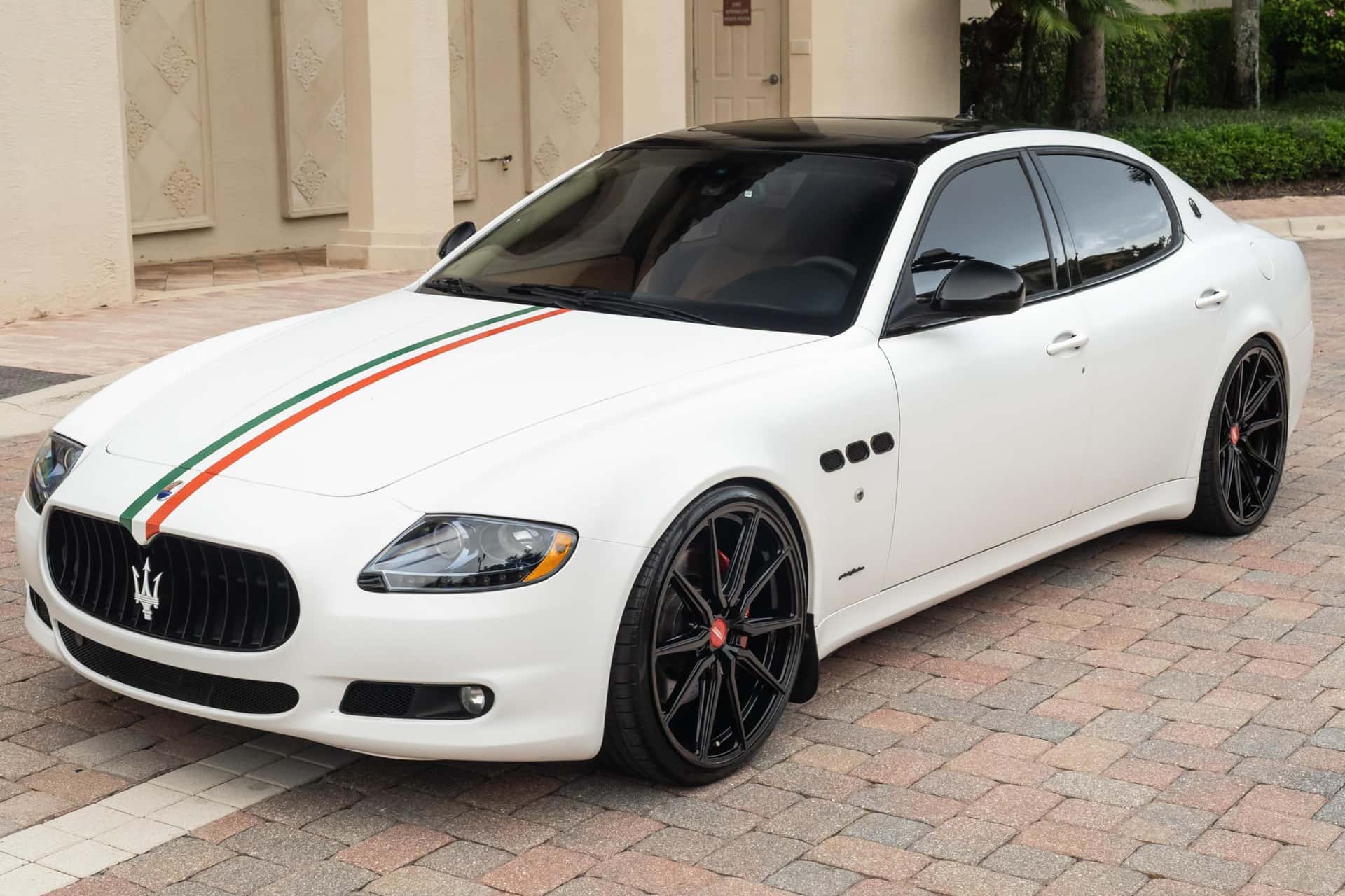 2011 Maserati Quattroporte sold for $19,250
