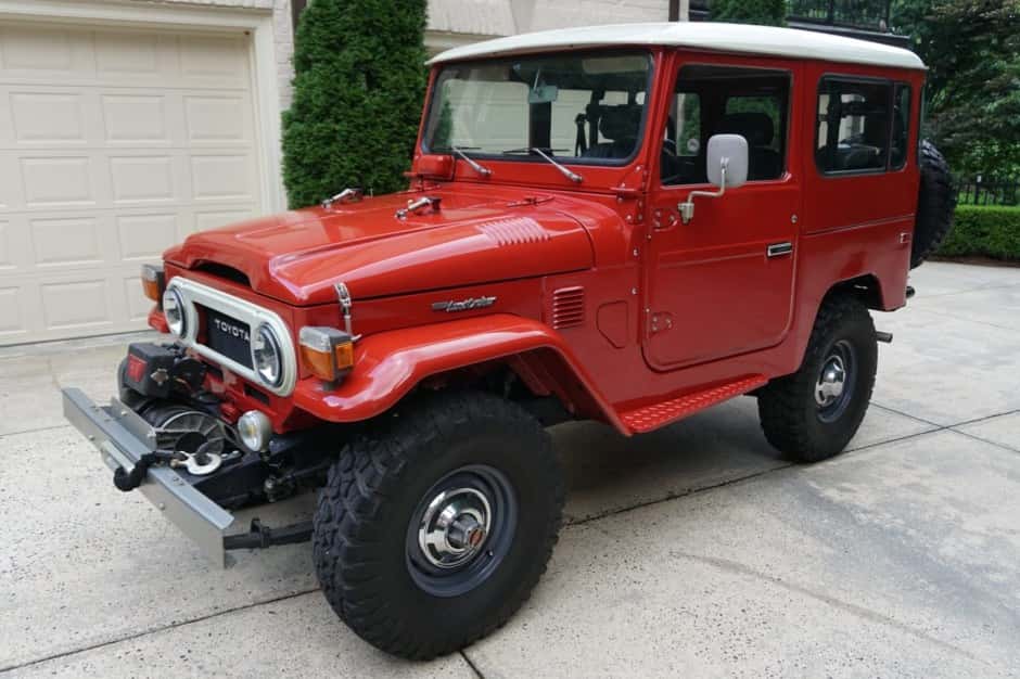 1977 Toyota Land Cruiser FJ40 sold for $38,000