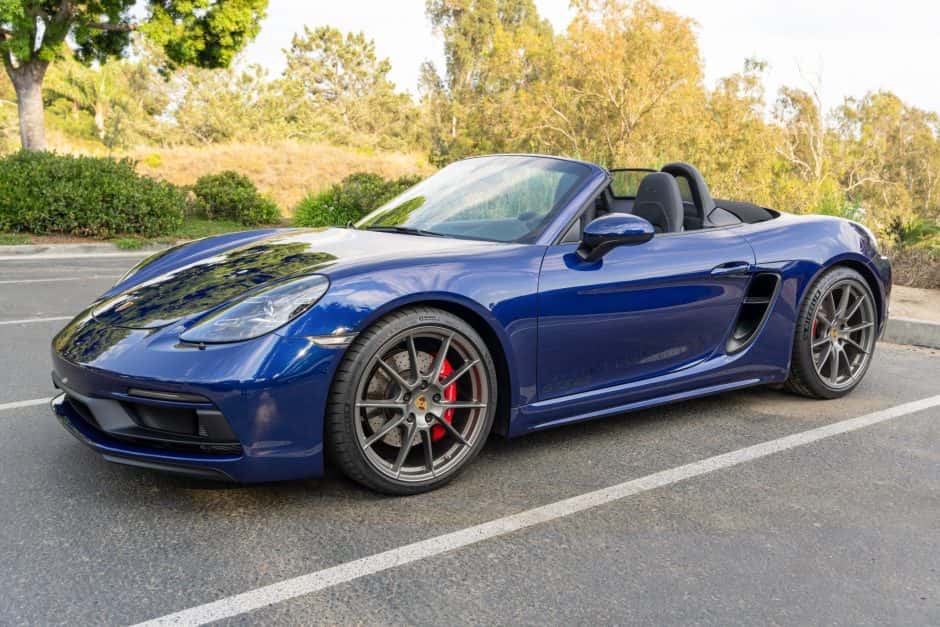 2023 Porsche 982 718 Boxster sold for $96,256