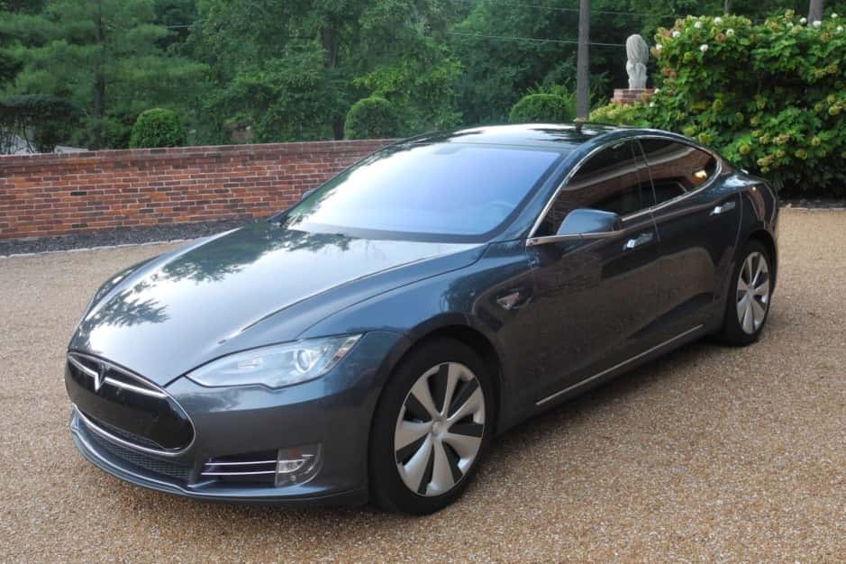 2014 Tesla  sold for $17,000