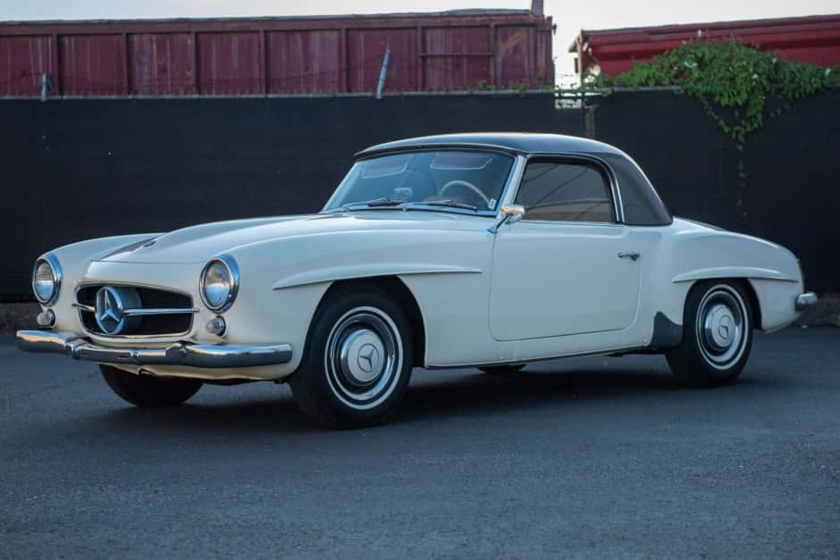 1960 Mercedes-Benz 190SL sold for $35,000