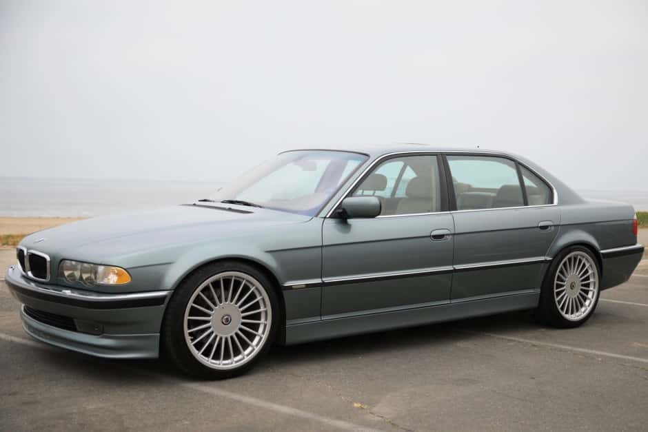 2001 BMW E38 7-Series sold for $35,250
