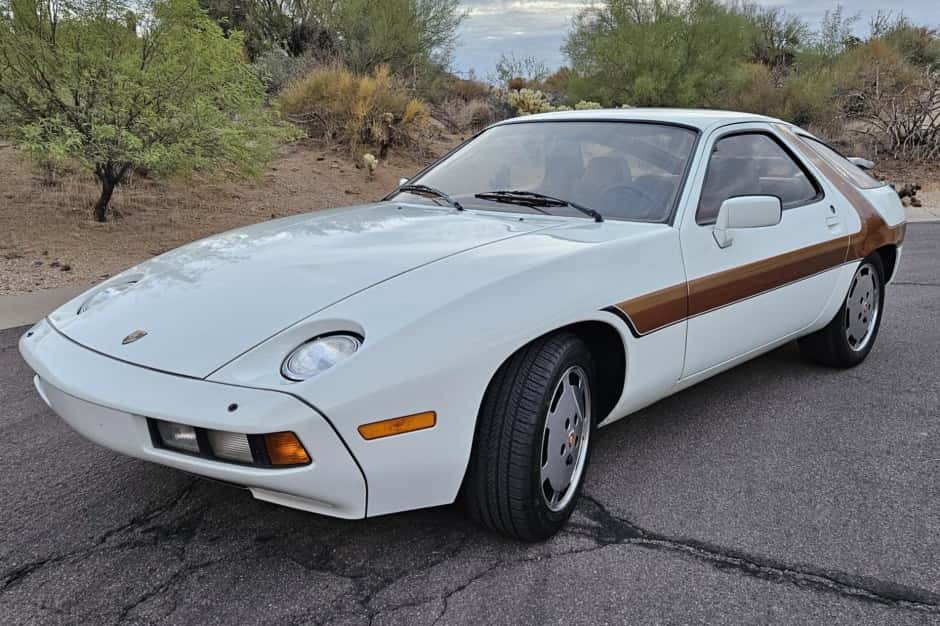 1979 Porsche 928 sold for $11,250