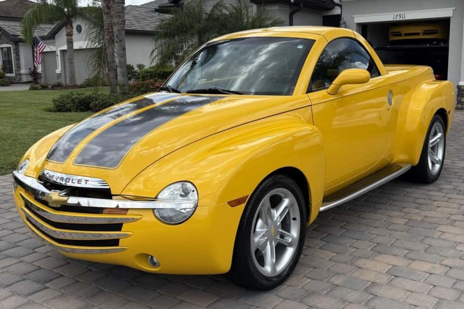 2004 Chevrolet SSR sold for $21,300