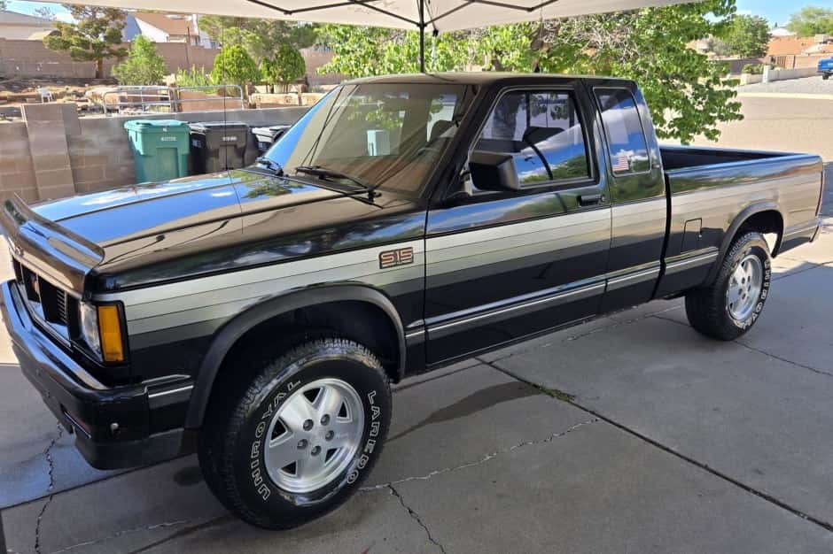 1989 GMC S-15 Sonoma (1982-1993) sold for $10,650