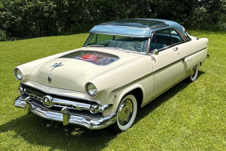 1954 Ford Crestline sold for $25,000
