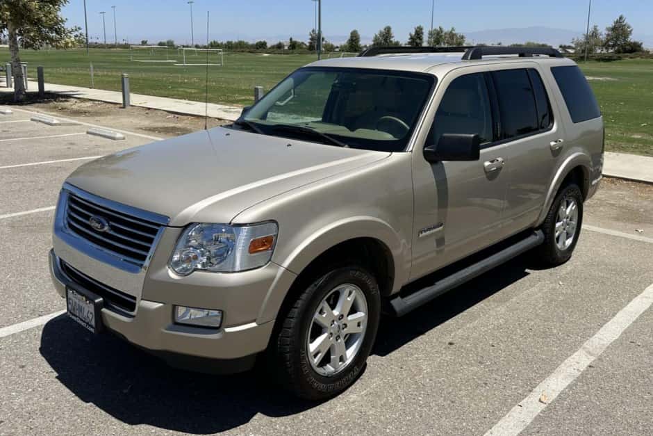 2007 Ford Explorer sold for $12,000