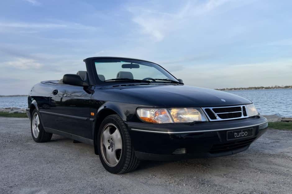 1997 Saab 900 sold for $4,605