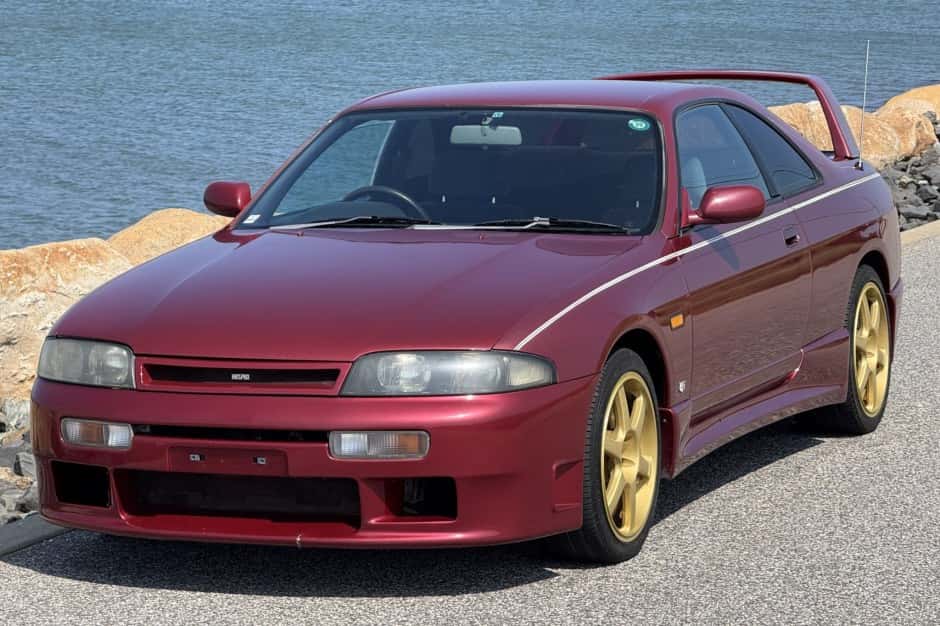 1995 Nissan R33 Skyline sold for $15,000