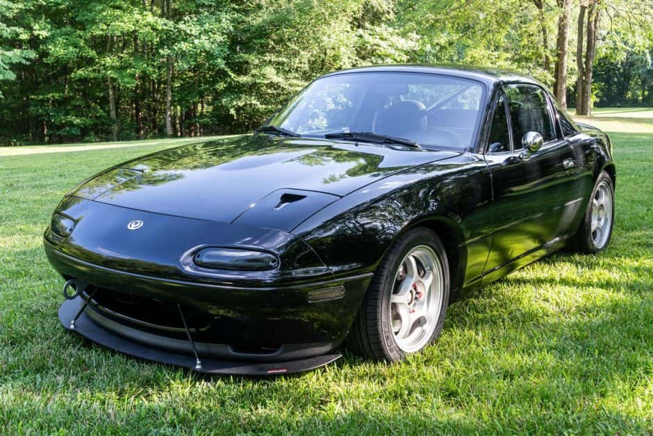 1994 Mazda NA MX-5 Miata sold for $13,755