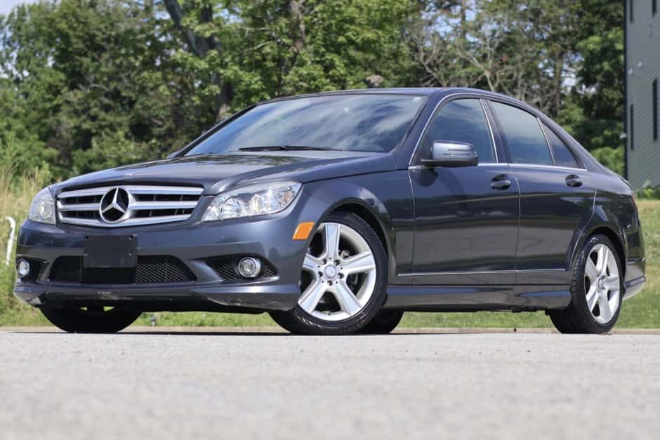 2010 Mercedes-Benz W204 C-Class sold for $14,000