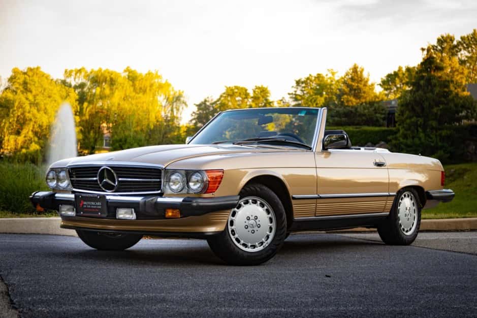 1988 Mercedes-Benz R107 SL sold for $186,000
