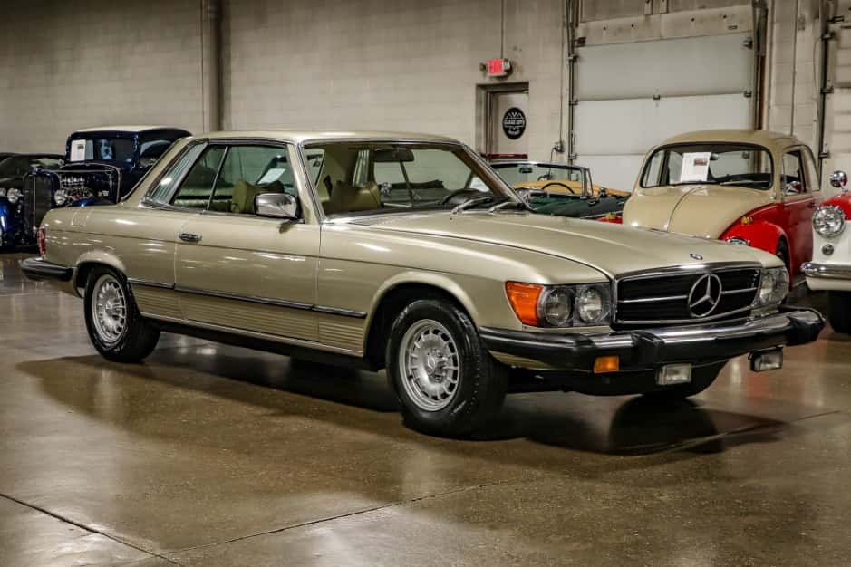 1976 Mercedes-Benz C107 SLC sold for $8,600