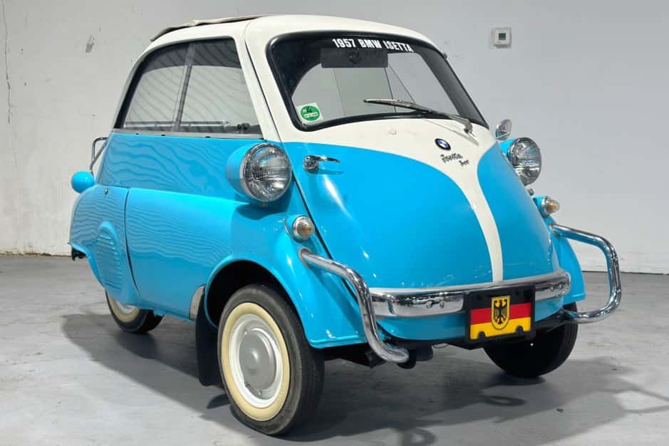 1957 BMW Isetta sold for $21,000