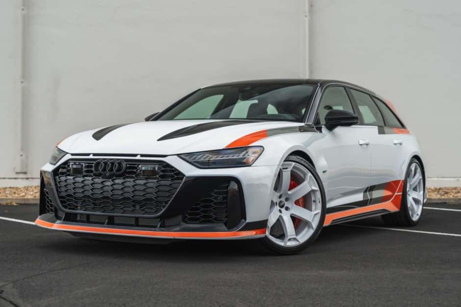 2025 Audi C8 RS6 sold for $218,500