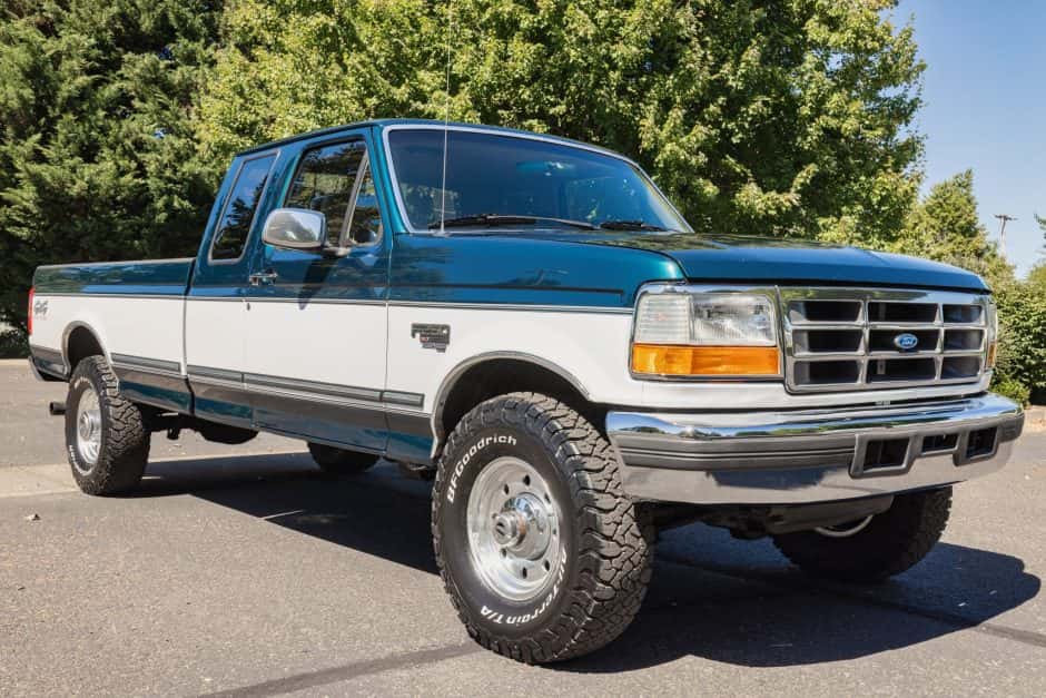 1996 Ford F-Series 1992-1997 sold for $28,282