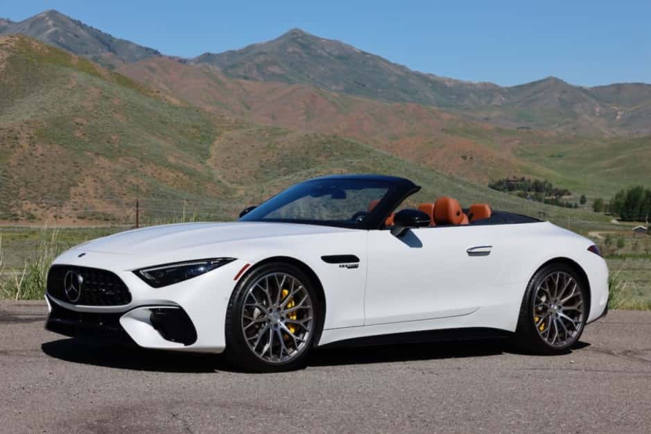 2022 Mercedes-Benz R232 SL sold for $113,000