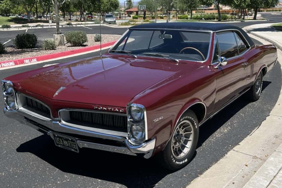 1967 Pontiac Tempest / LeMans sold for $22,250