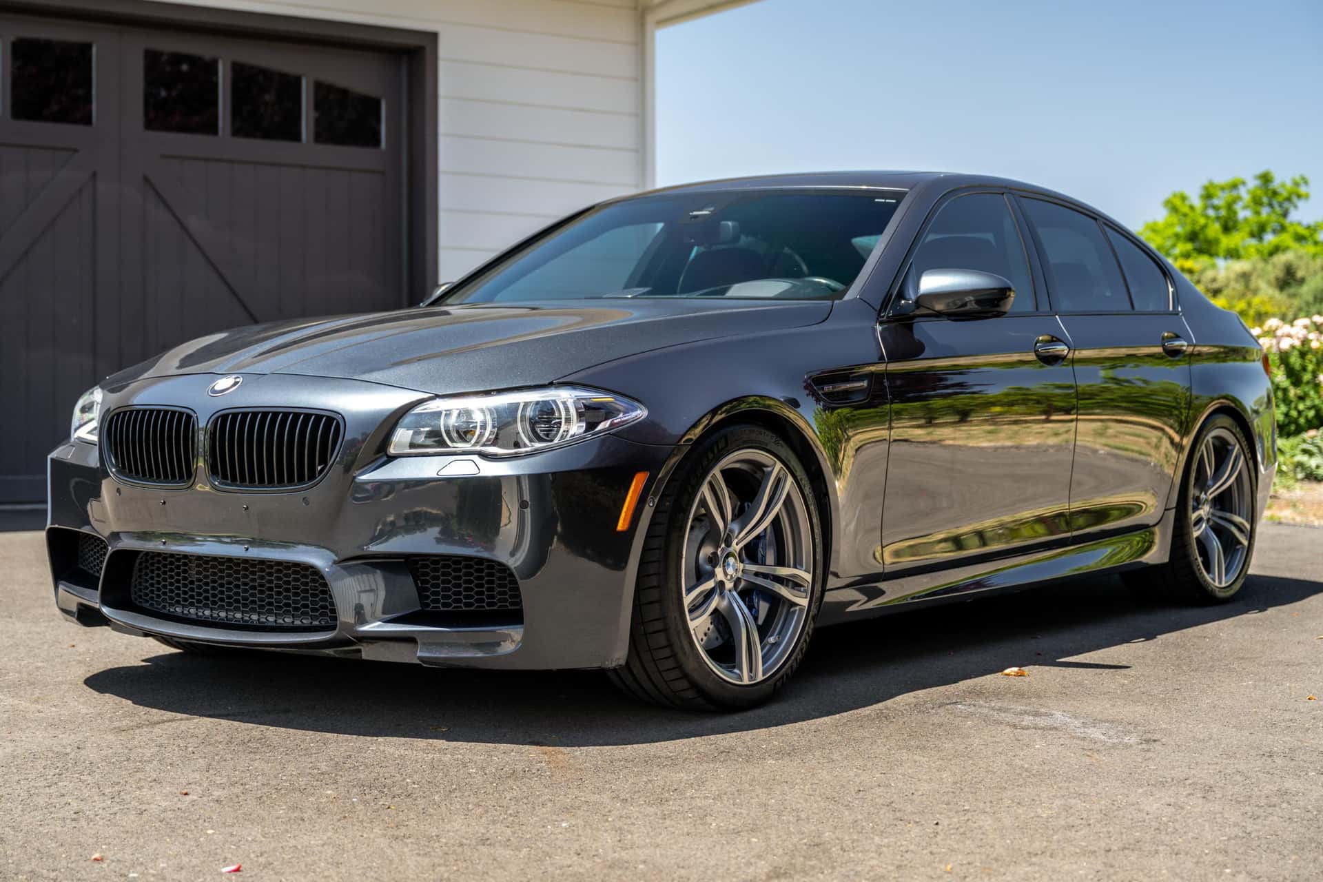2014 BMW F10 M5 sold for $30,750
