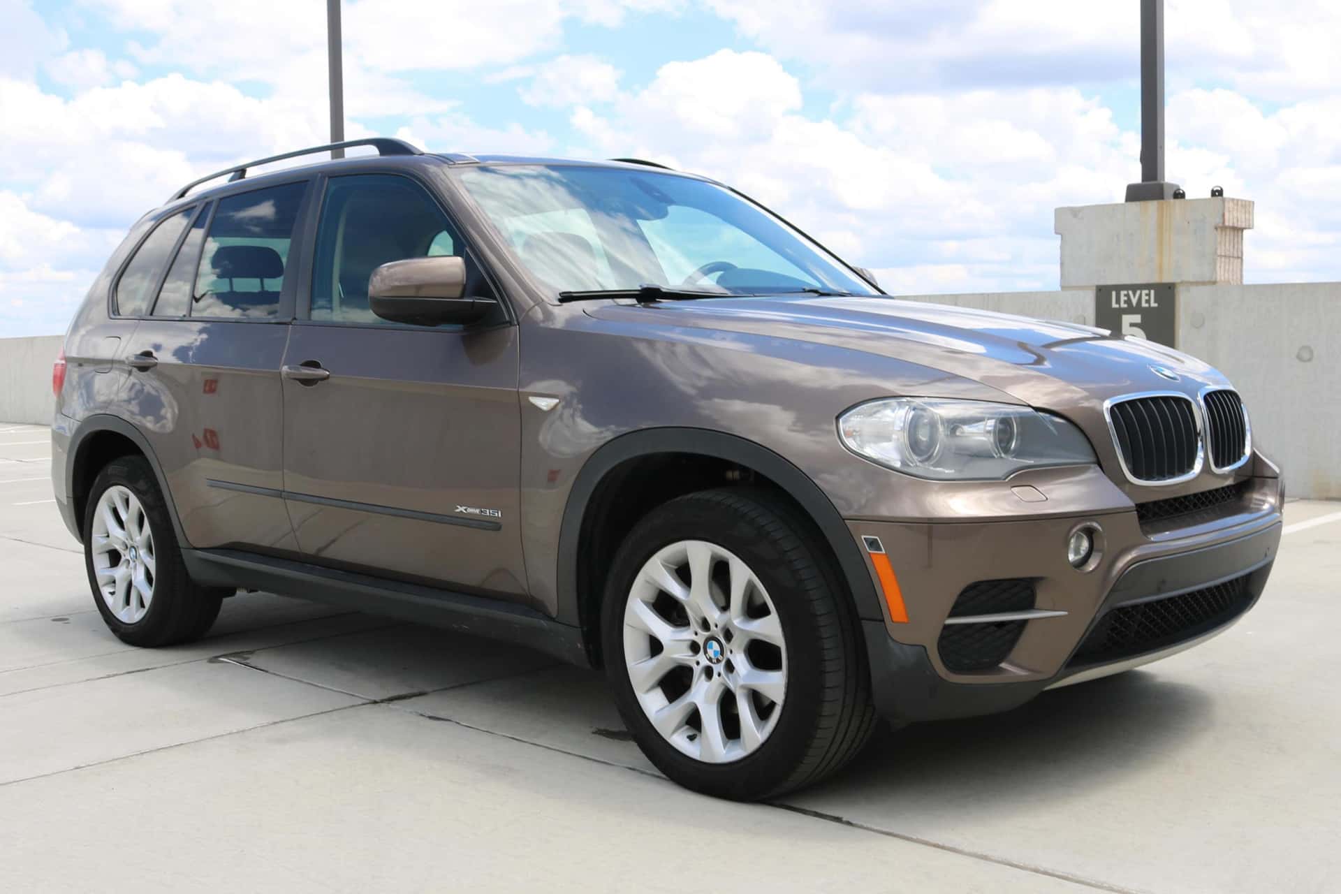 2012 BMW X5 sold for $8,800