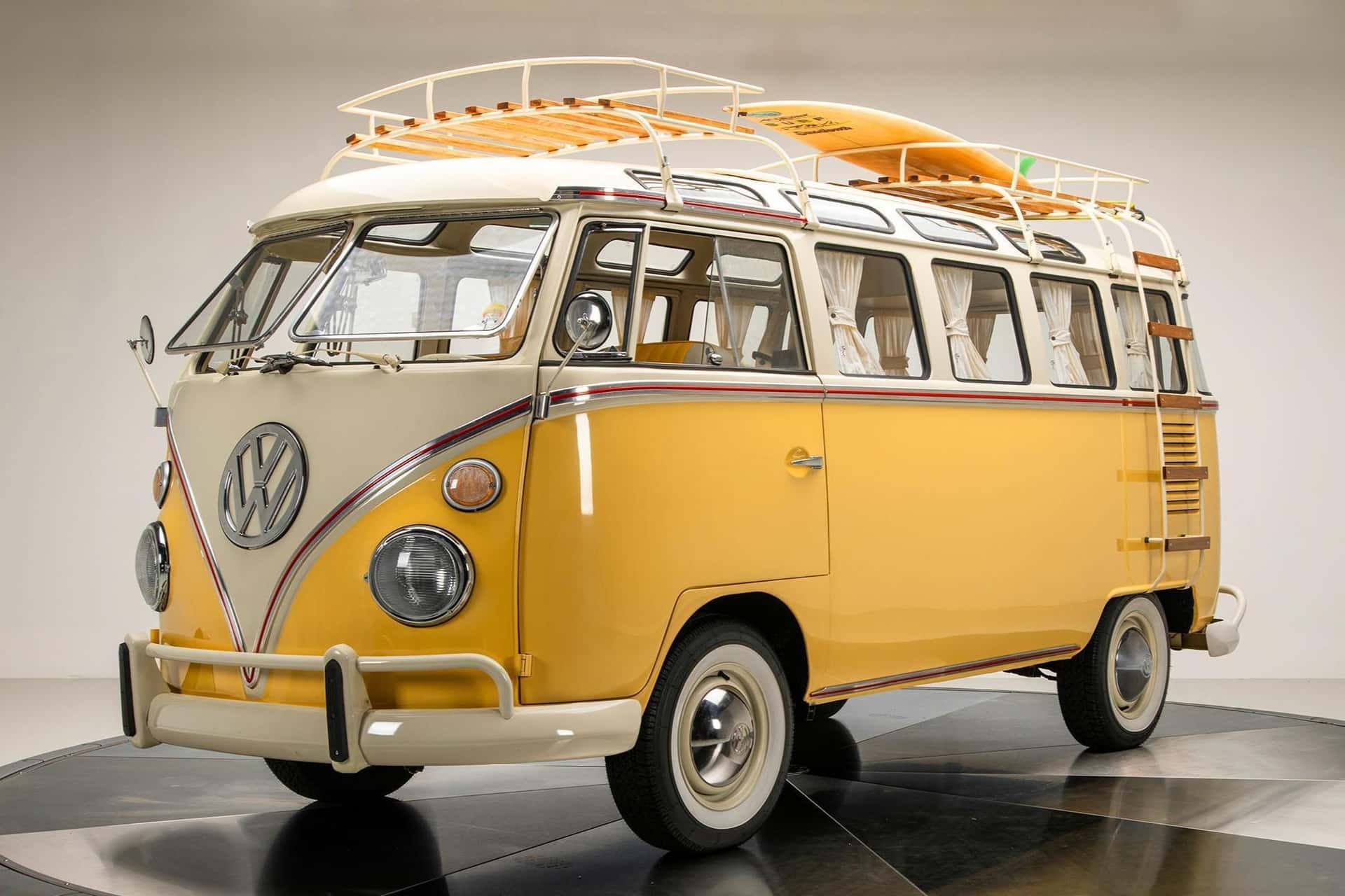 1975 Volkswagen Bus sold for $46,500