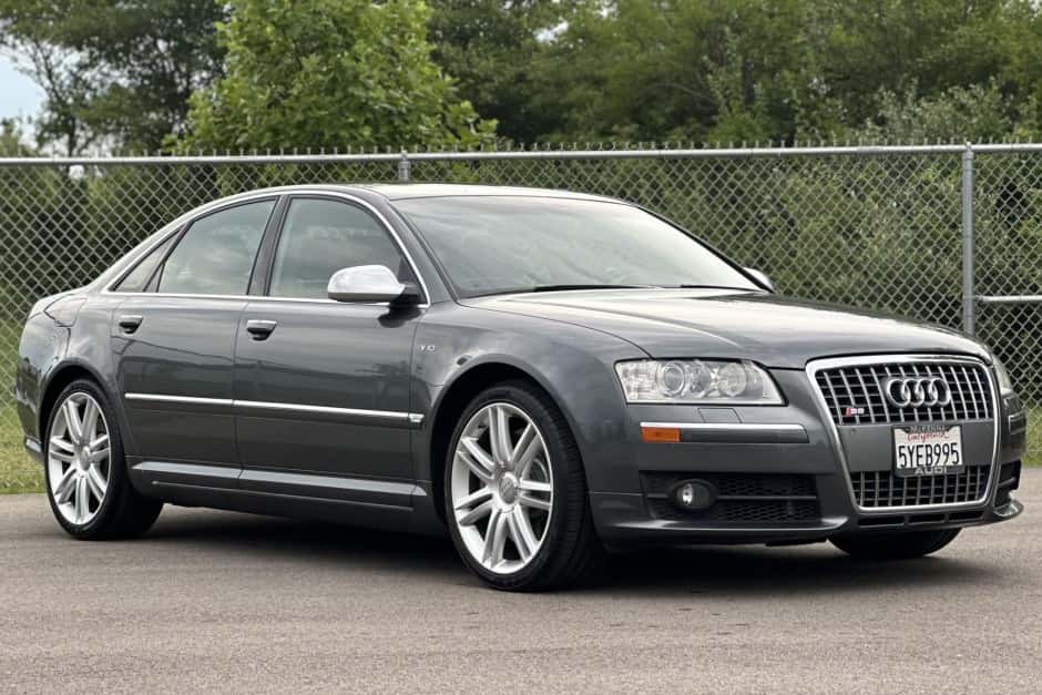 2007 Audi S8 sold for $25,000