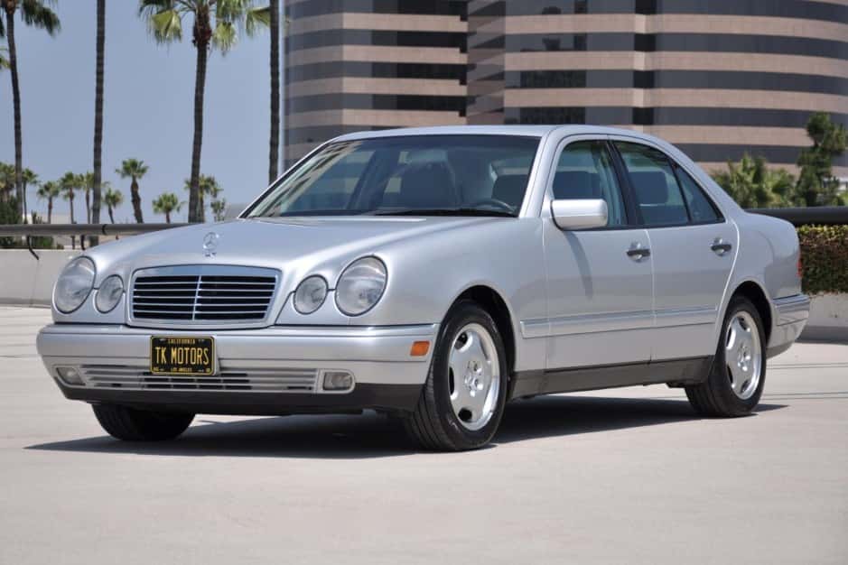 1999 Mercedes-Benz W210 E-Class sold for $8,300