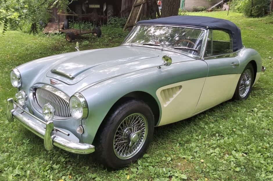 1963 Austin-Healey 3000 sold for $37,000