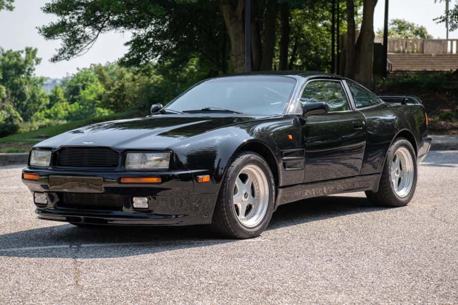 1990 Aston Martin Virage, V8, & Vantage (1989-2000) sold for $61,500
