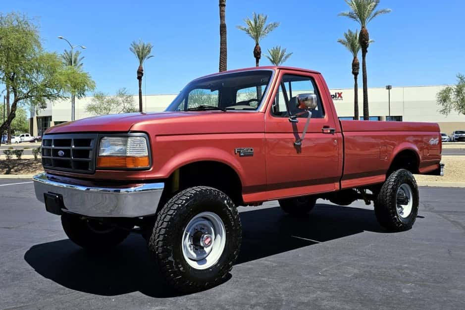 1994 Ford F-Series 1992-1997 sold for $22,894