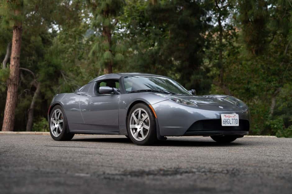 2008 Tesla Roadster sold for $70,000