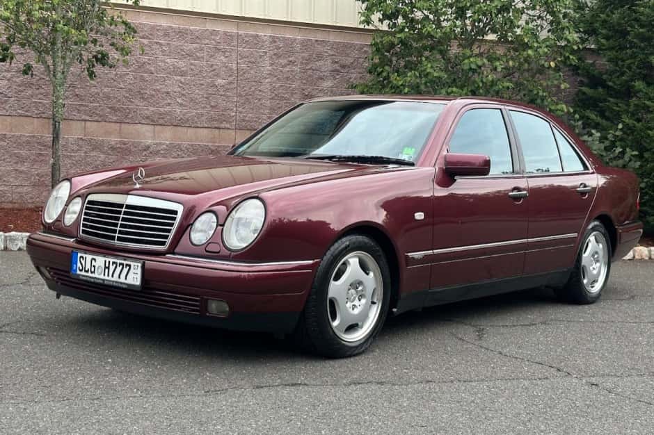 1997 Mercedes-Benz W210 E-Class sold for $10,750