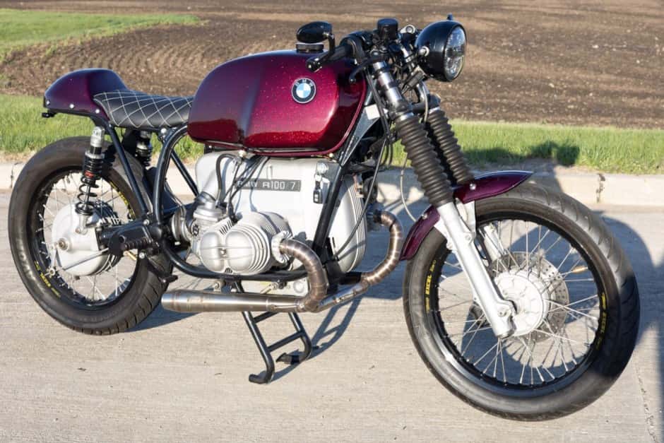 1977 BMW /7 sold for $8,000