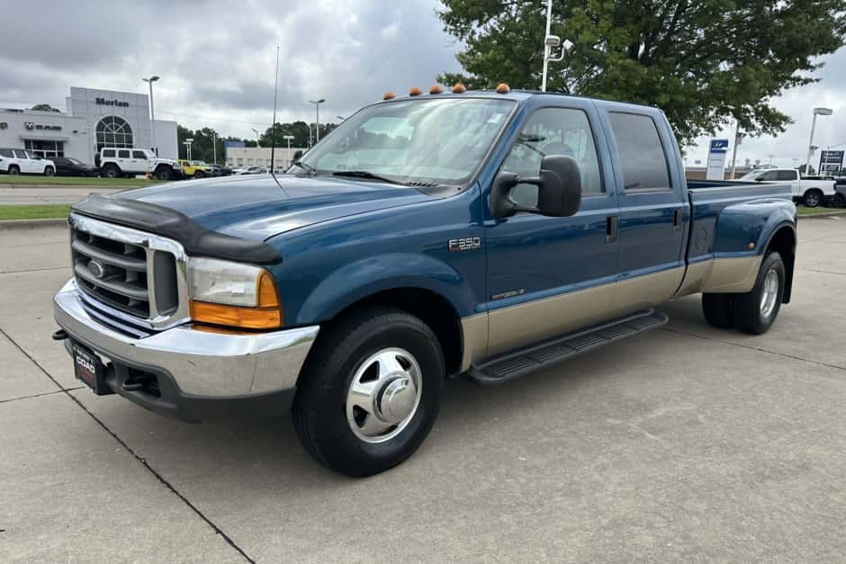 2000 Ford Super Duty 1999-2007 sold for $25,500