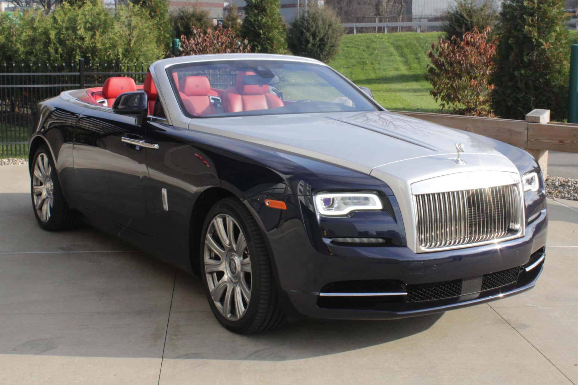 2016 Rolls-Royce Dawn sold for $178,000