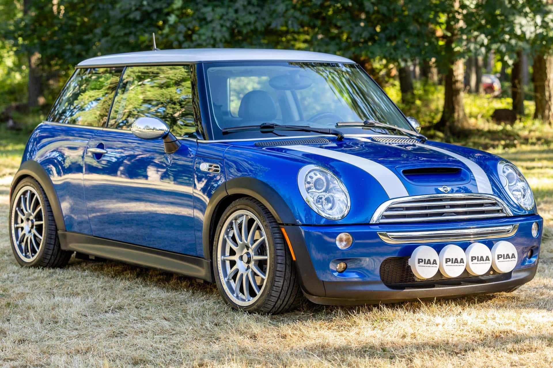 2006 MINI Cooper sold for $8,600