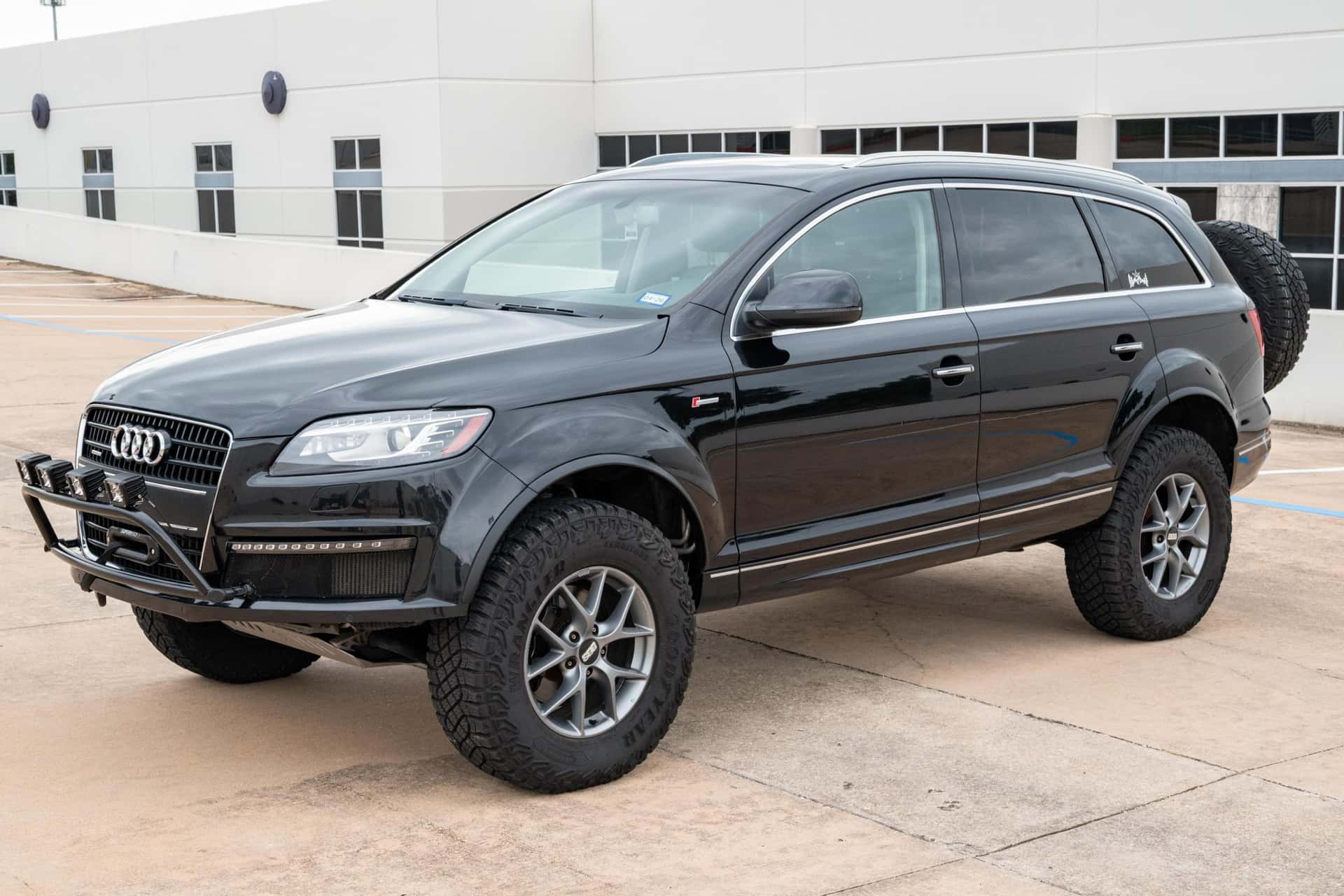 2012 Audi Q7 sold for $9,200