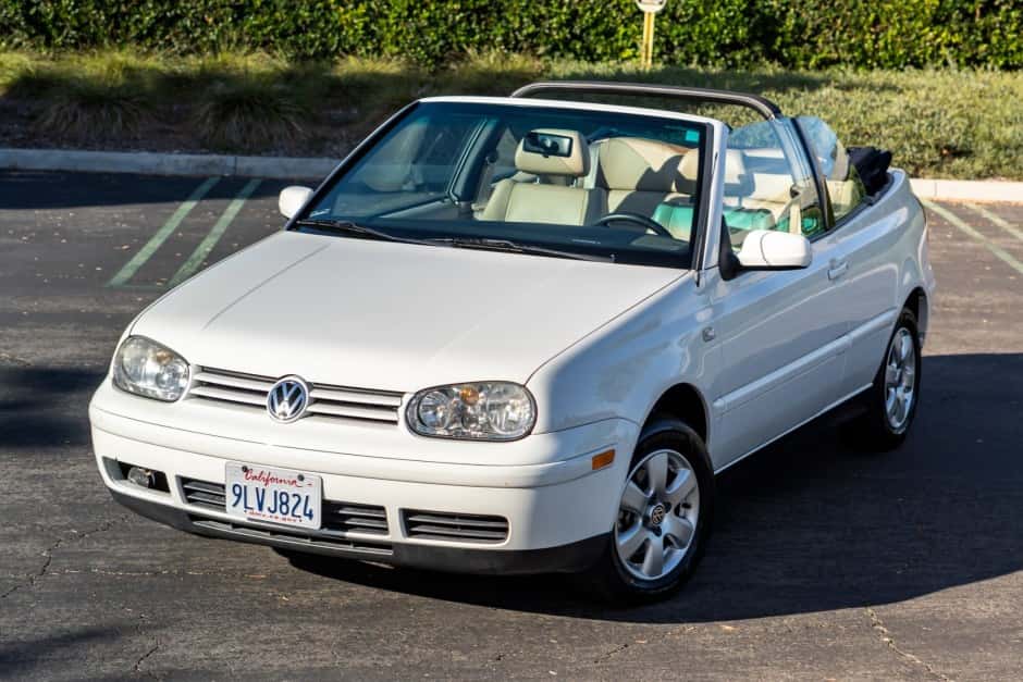 2001 Volkswagen Cabrio Mk3 sold for $9,000
