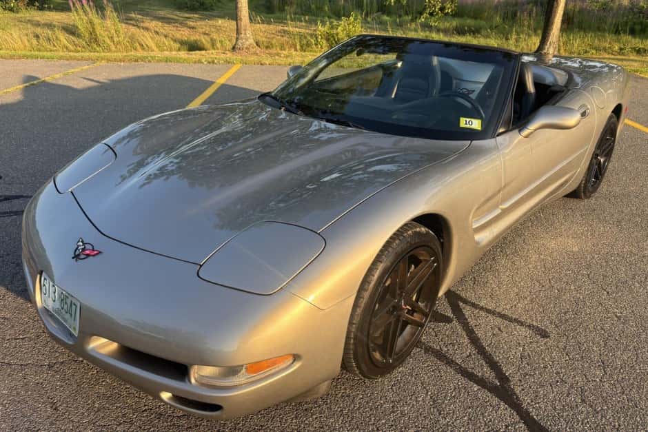 2000 Chevrolet Corvette C5 sold for $15,500