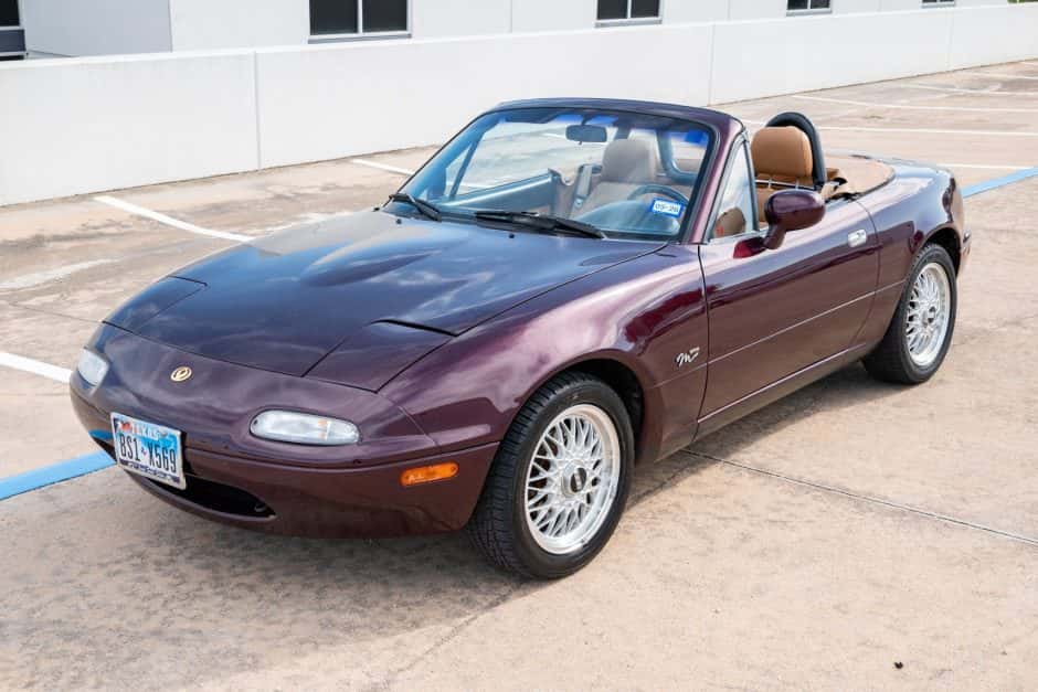 1995 Mazda NA MX-5 Miata sold for $12,750