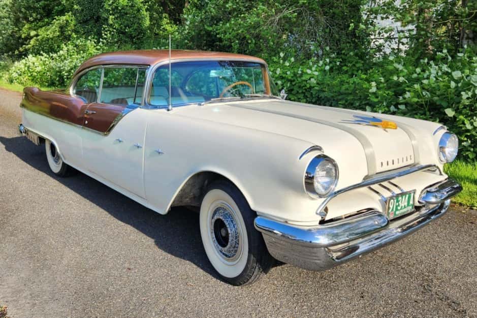 1955 Pontiac Star Chief sold for $9,900