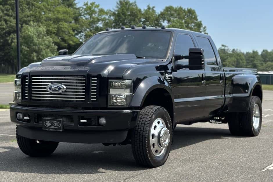 2010 Ford Super Duty 2008-2010 sold for $61,000