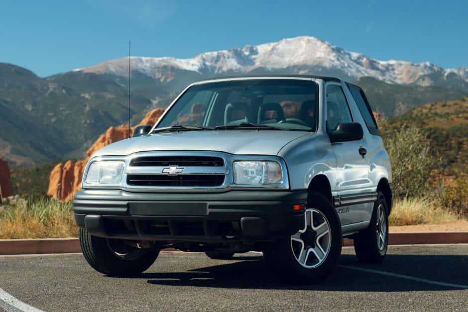 2003 Geo Tracker/Suzuki Sidekick sold for $10,501