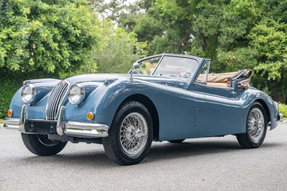 1955 Jaguar XK140 sold for $76,500