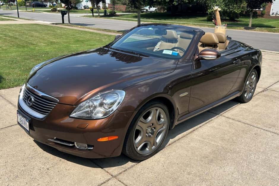 2006 Lexus SC sold for $17,680