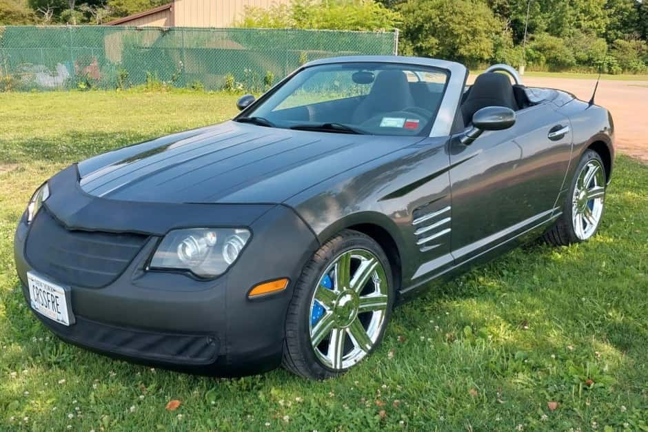 2005 Chrysler Crossfire sold for $14,019