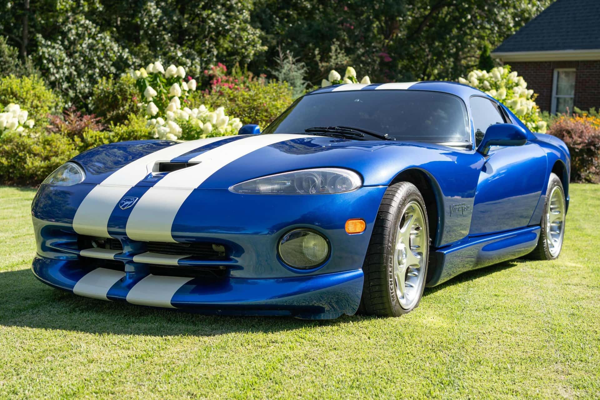 1996 Dodge Viper sold for $77,000