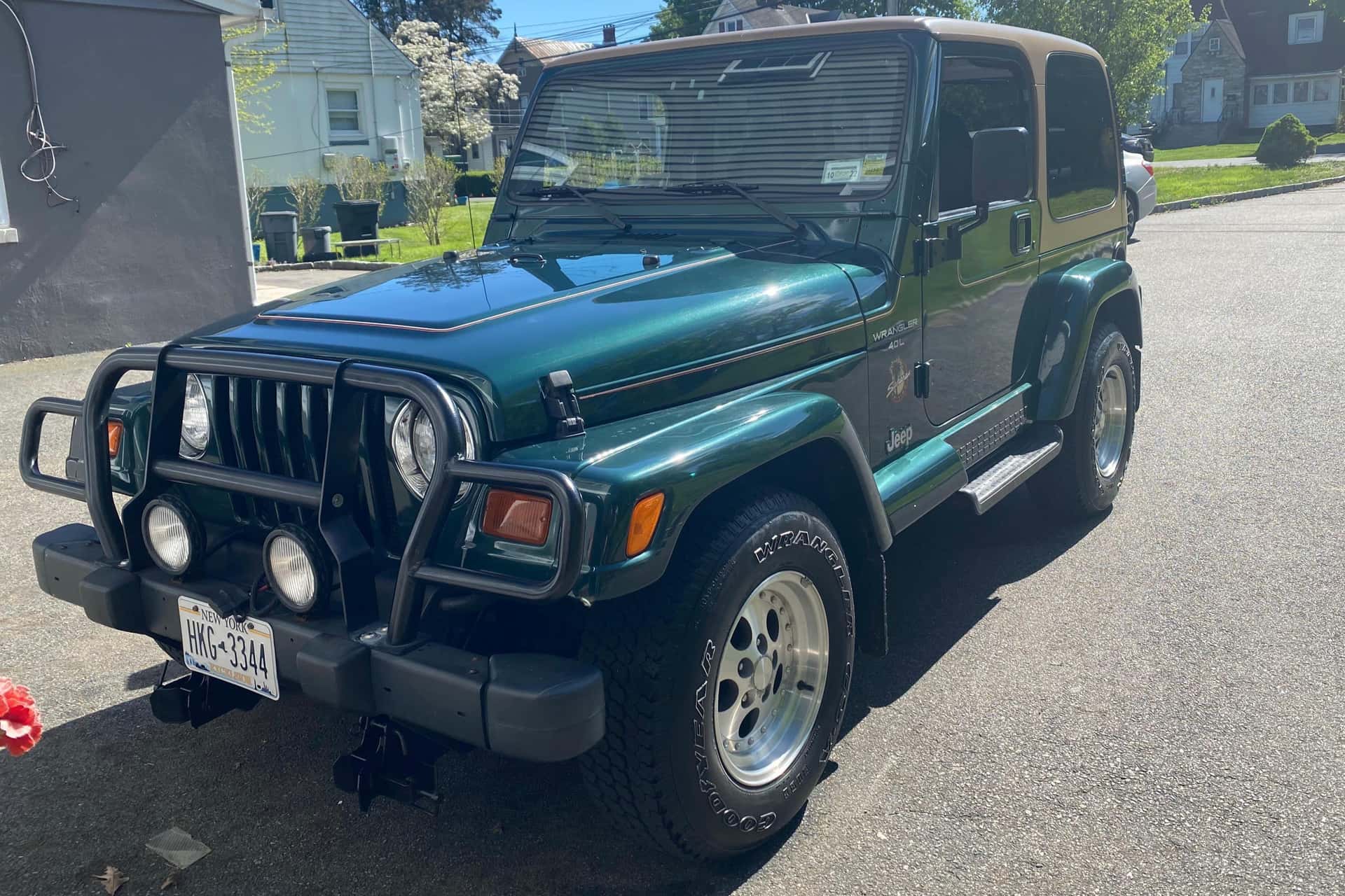 1999 Jeep Wrangler sold for $6,900