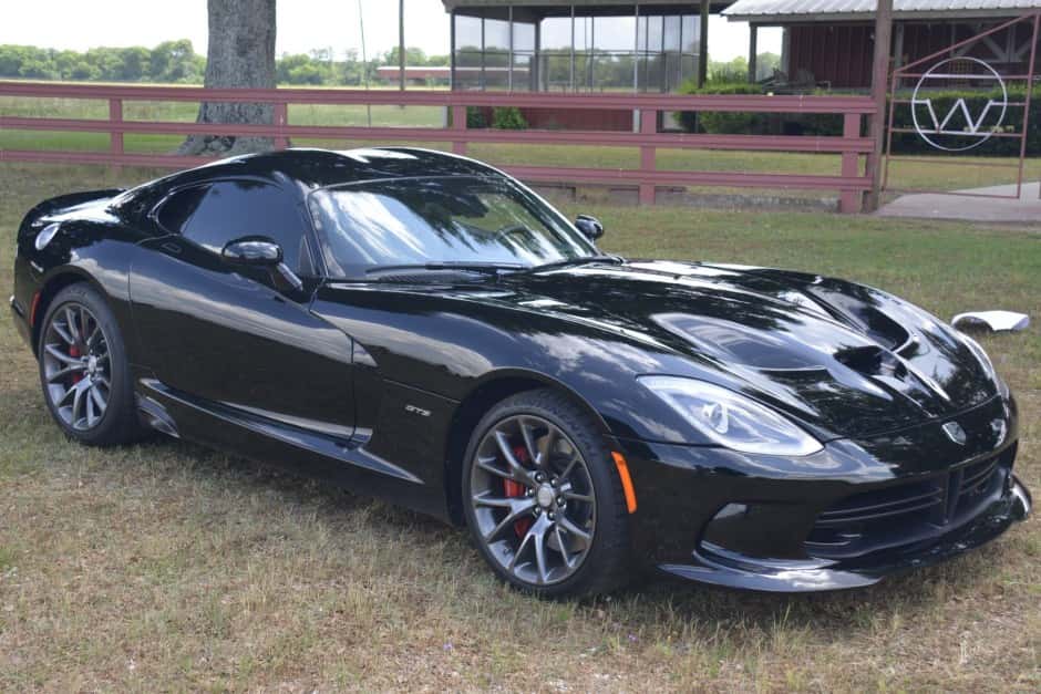 2013 Dodge Viper (2013-2017) sold for $111,420
