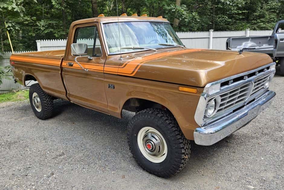 1975 Ford F-Series 1973-1979 sold for $27,750